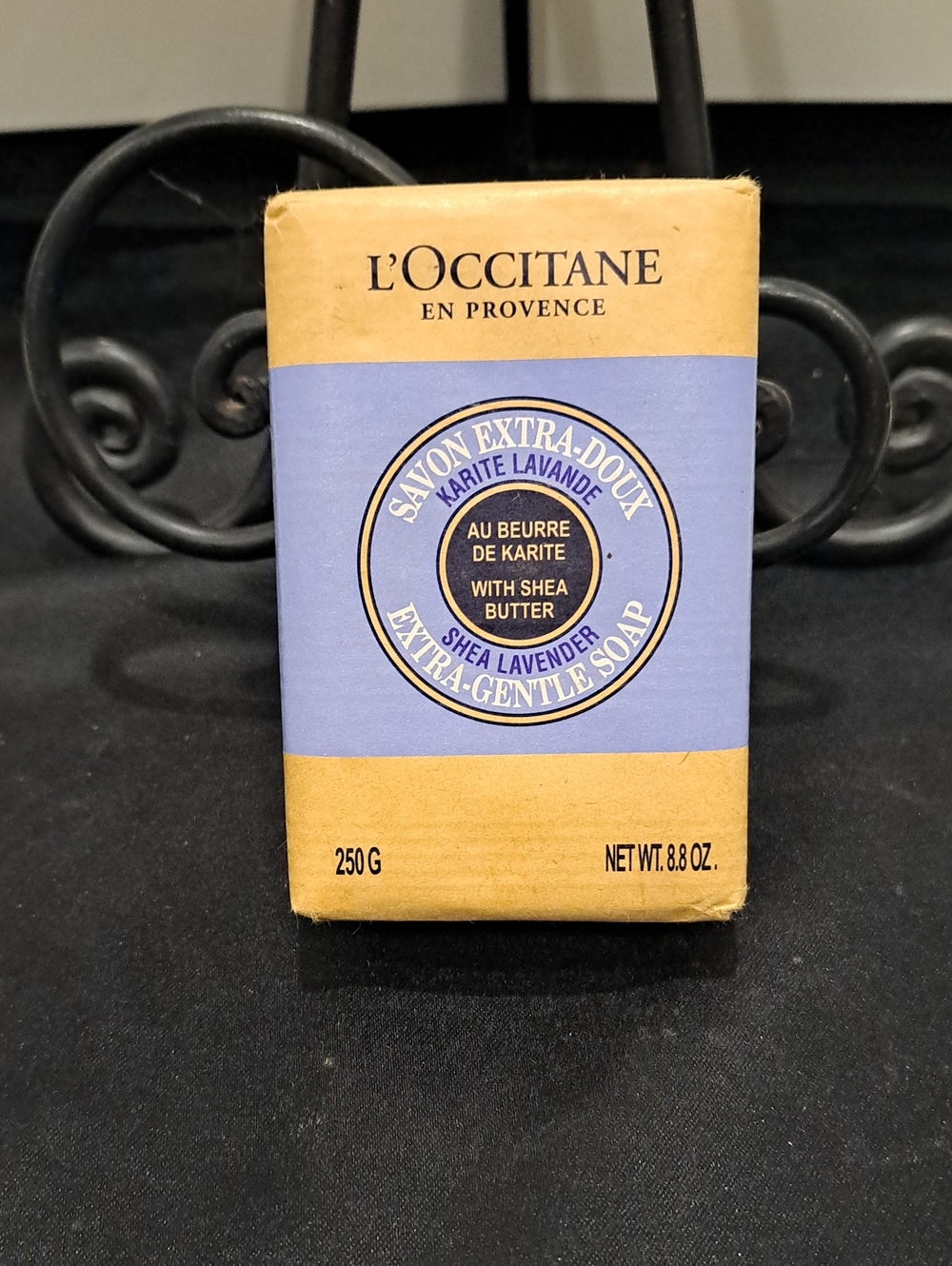L'OCCITANE En Provence Extra Gentle Shea Lavender Soap. Large 8.8oz.